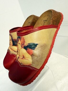 Think! Vintage Raphael Cherub Art-to-Wear Leather Clogs Size 36